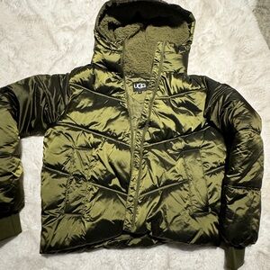 Women’s UGG Ronney Cropped Puffer Jacket Coat Olive Green M NWT